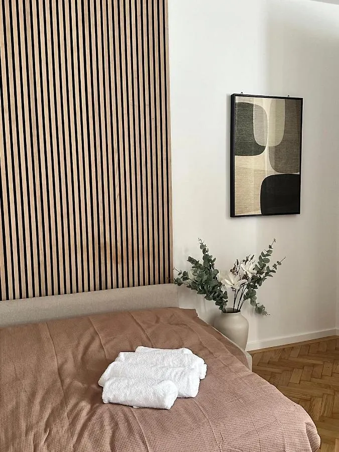 Designer Apartment Near Main Station Vienna 0*,