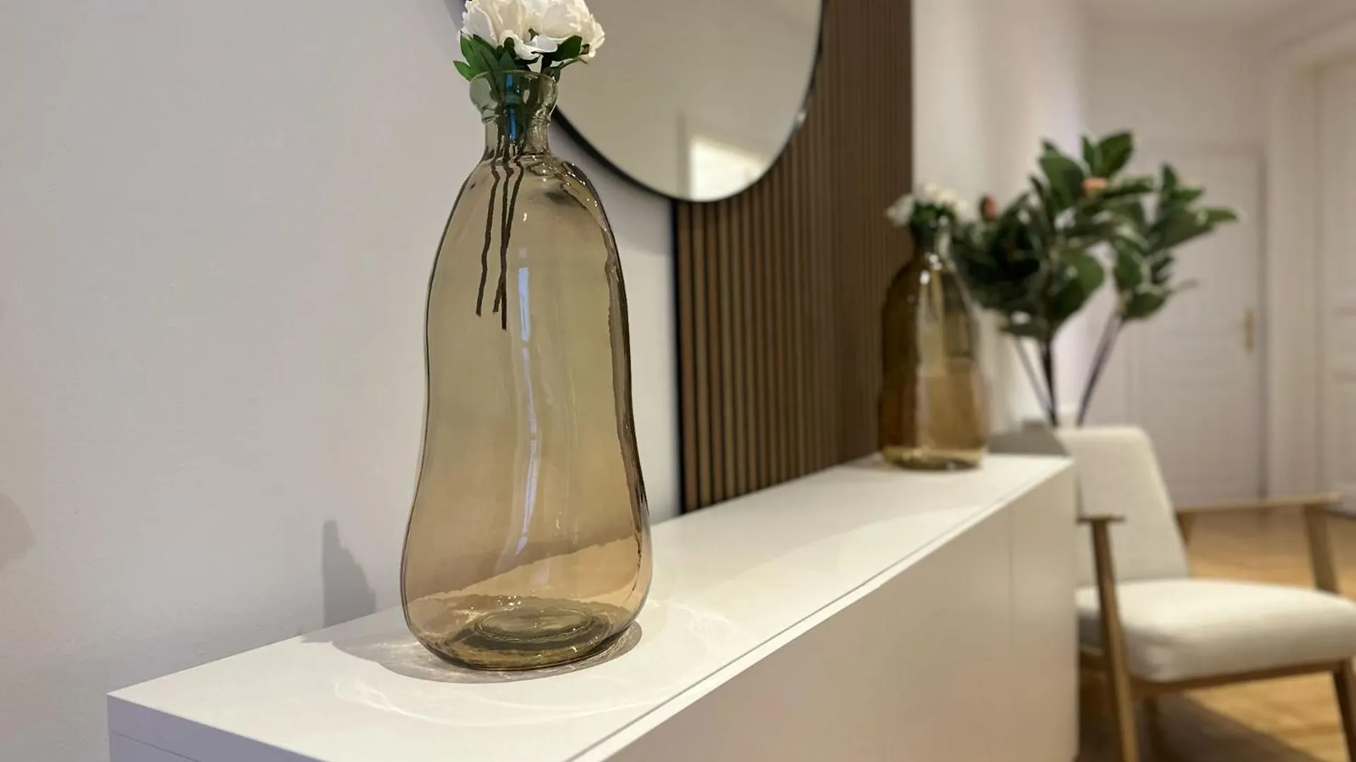 Designer Apartment Near Main Station Vienna Austria
