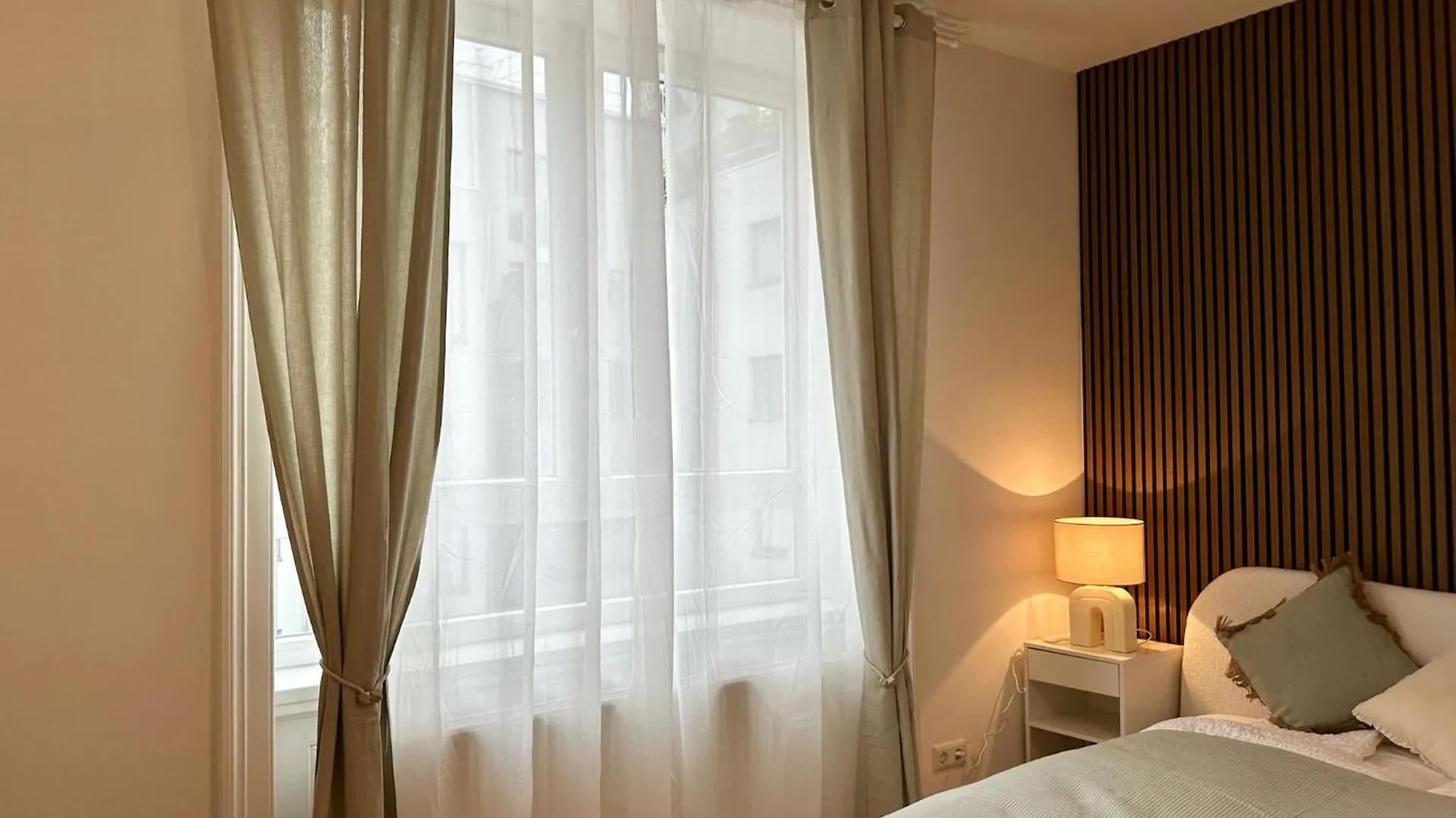Designer Apartment Near Main Station Vienna