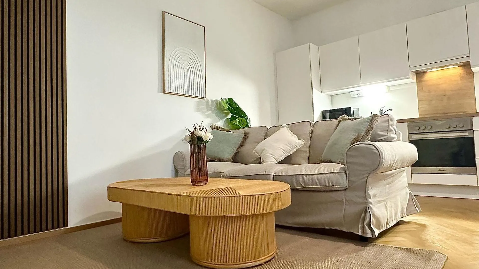 Designer Apartment Near Main Station Vienna