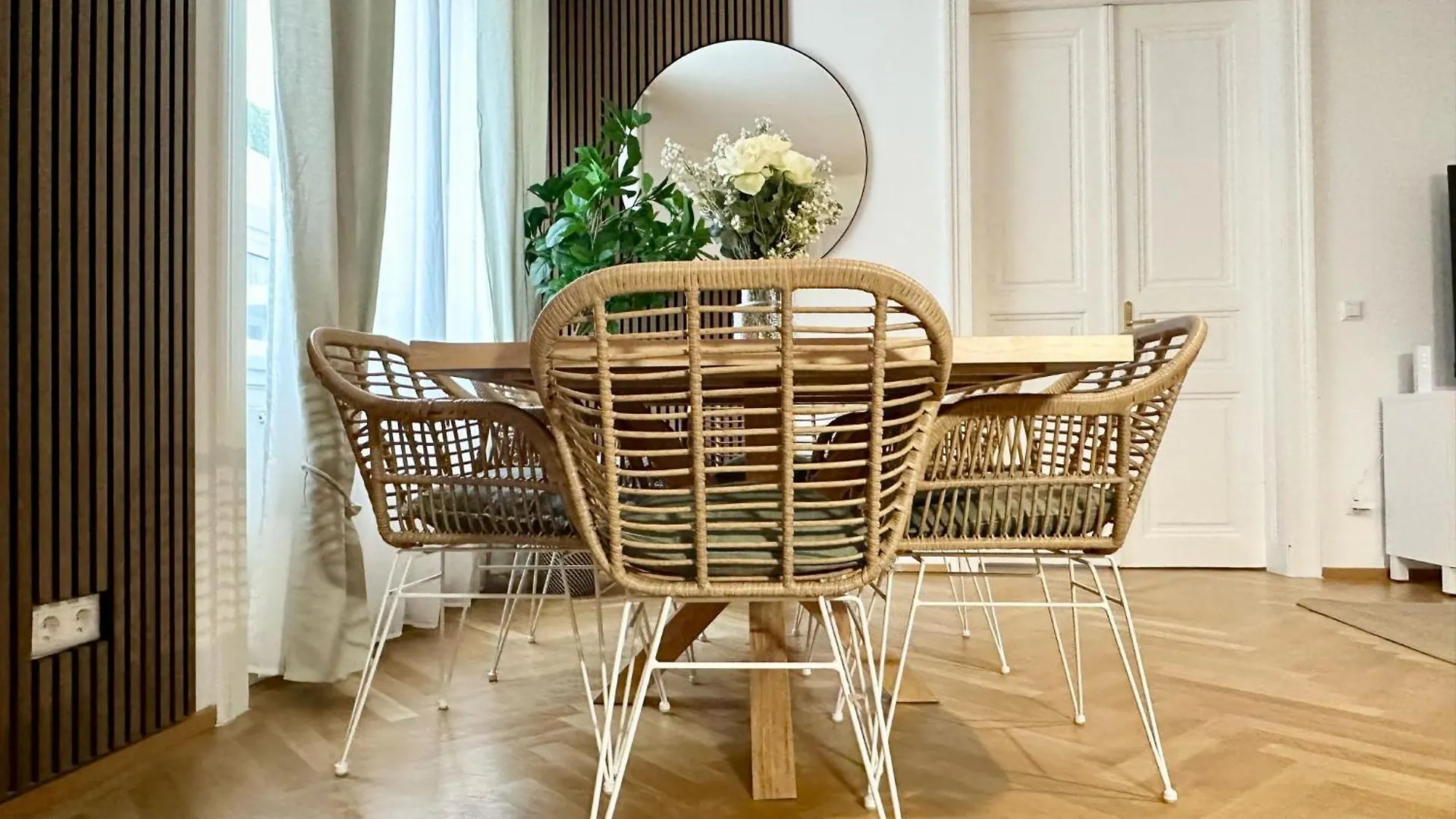Designer Apartment Near Main Station Vienna
