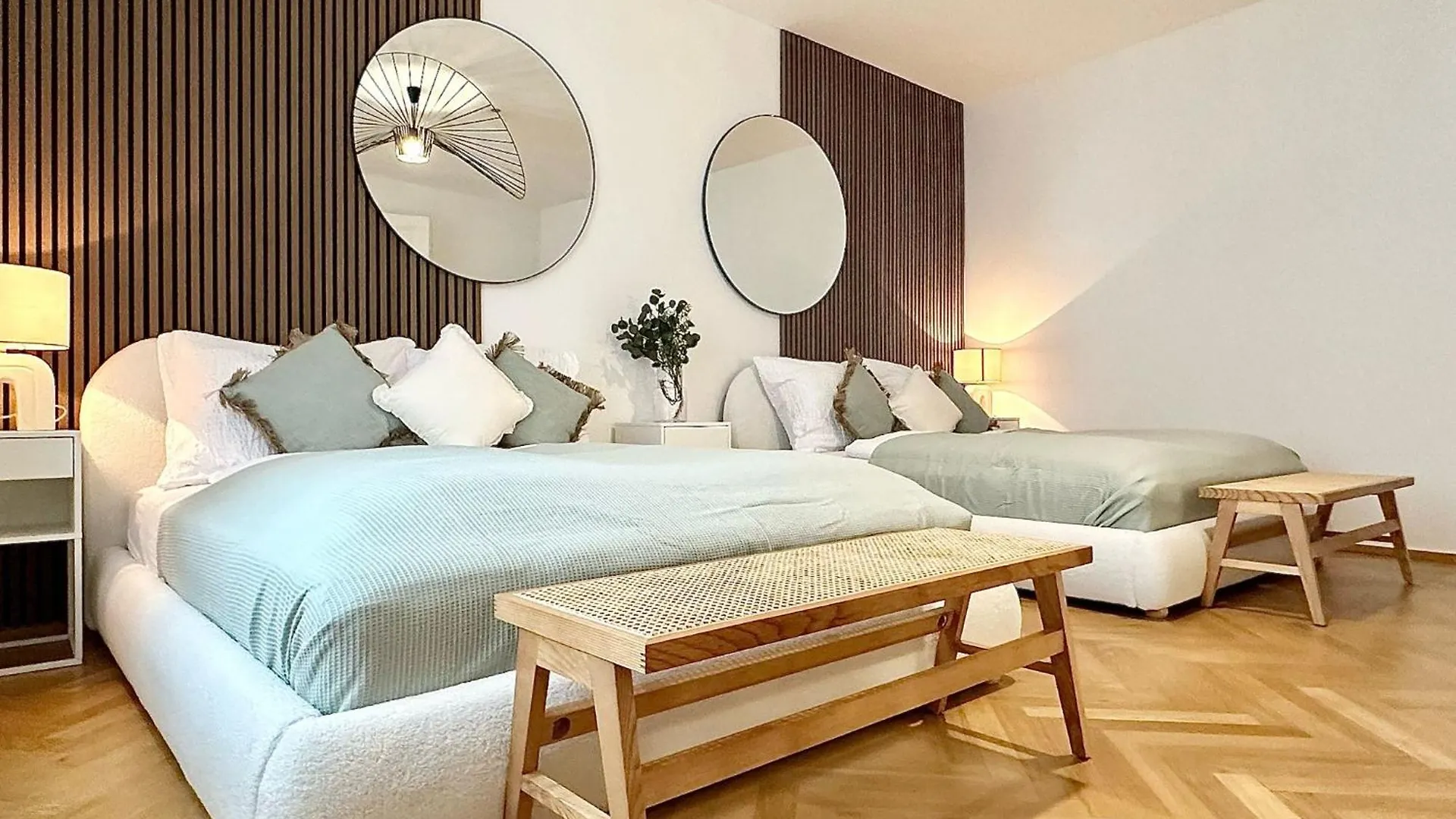 Designer Apartment Near Main Station Vienna 0*,
